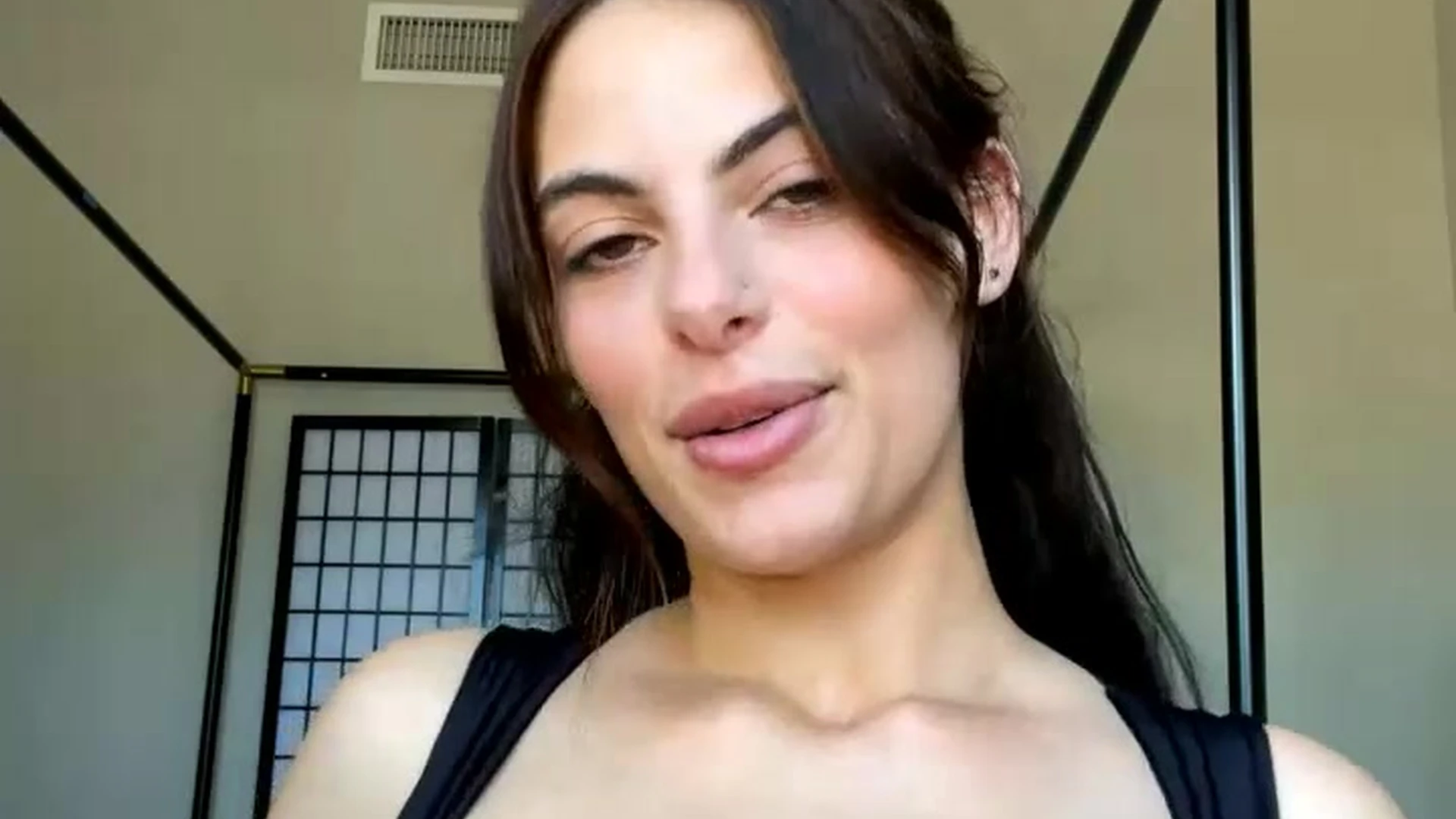 e-girl Curvy Alexa Pearl nude onlyfans